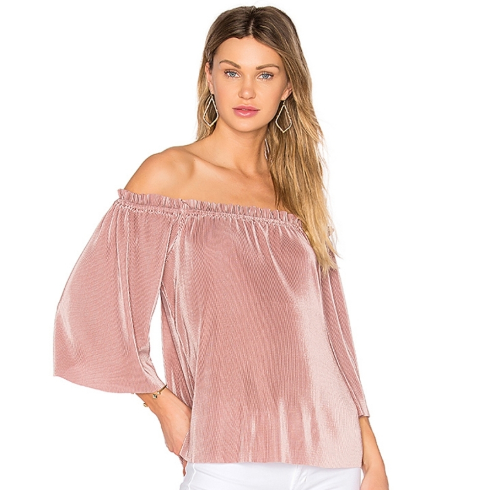 NWOT Revolve J.O.A Off the Shoulder Pleat Blouse